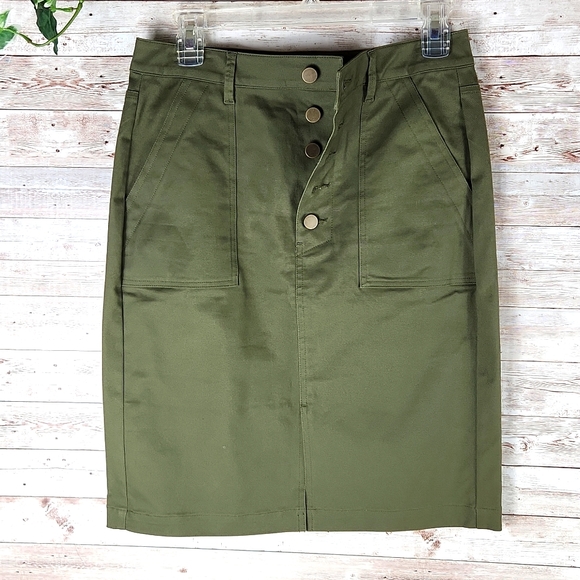 LOFT Dresses & Skirts - Loft, Olive Green, 0337, Women's straight mini skirt. Back split, SZ 4